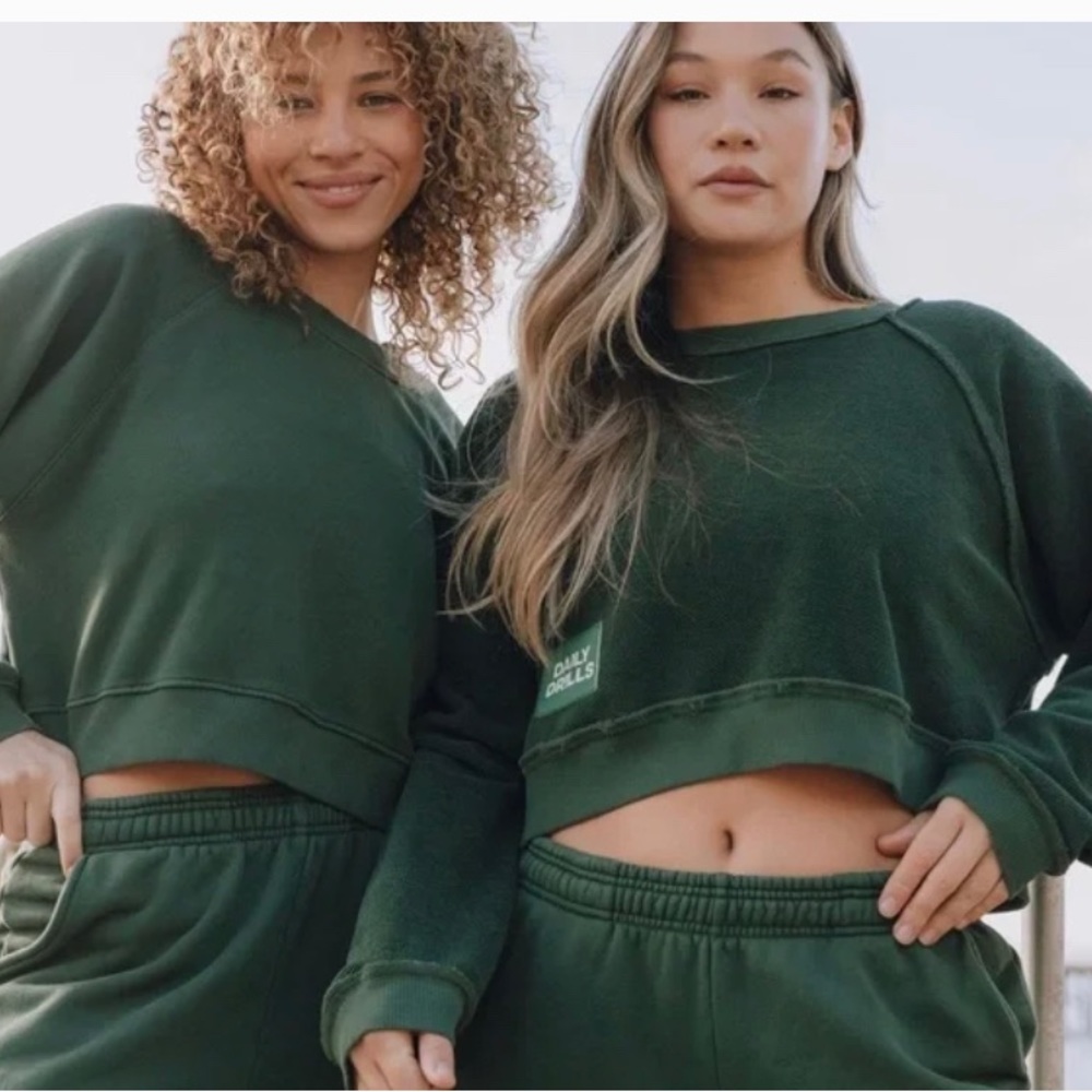 Daily Drills Hunter Green Cropped Sweatshirt ! Reversible !